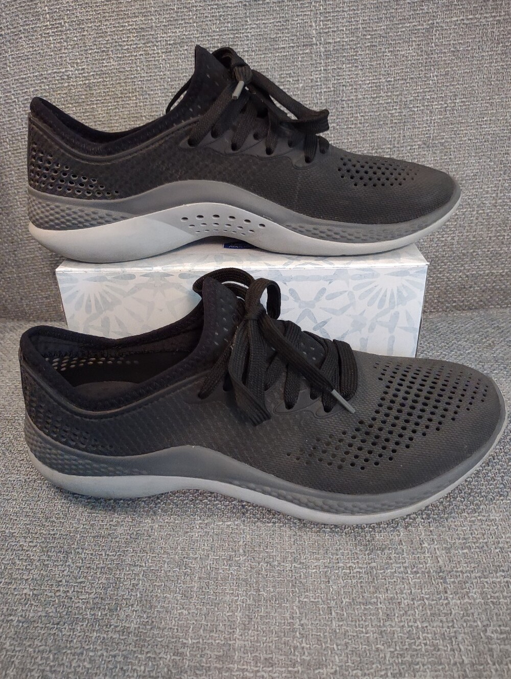 Crocs LiteRide Sneakers(9)